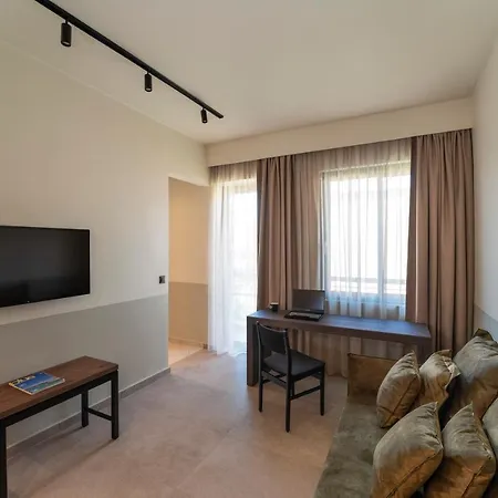Mariette Rhodes Urban (adults Only) 3*