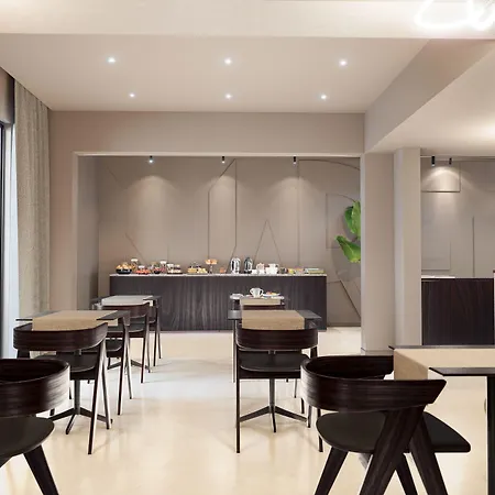 Mariette Rhodes Urban 3*