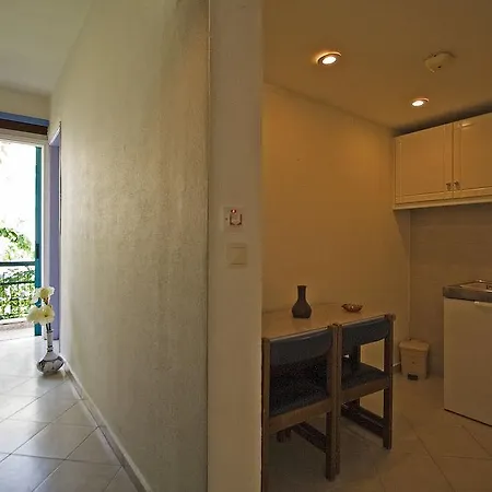 Mariette Rhodes Urban Rhodes City