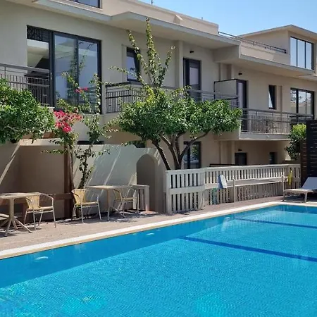 아파트호텔 Mariette Rhodes Urban (adults Only) 3*