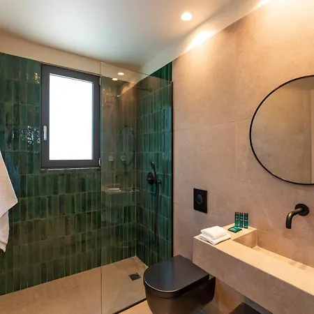 Mariette Rhodes Urban (adults Only) 3*