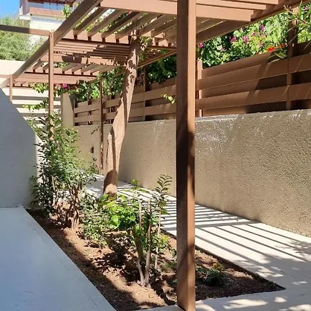 Hotel apartamentowy Mariette Rhodes Urban (adults Only)