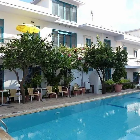 Mariette Rhodes Urban (adults Only)