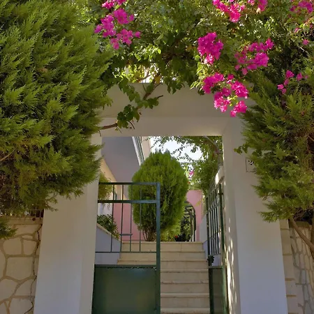 Mariette Rhodes Urban (adults Only) Hotel apartamentowy